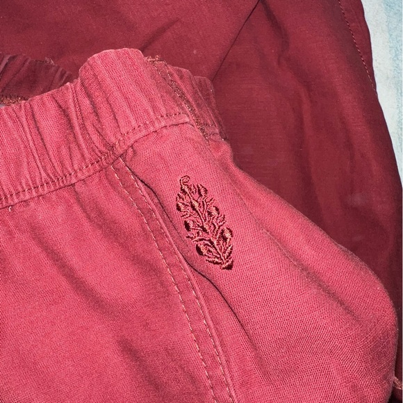 Free People Women’s Voyage Utility High Rise Wide Leg Cargo Pants in Red Size L - Picture 5 of 5